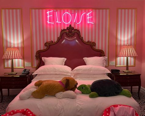 Living Out A Childhood Dream In The Eloise Suite At New York City’s Plaza Hotel | HGTV Eloise Plaza Hotel, Eloise At The Plaza Aesthetic, Plaza Princess, Eloise At Christmastime, Eloise At The Plaza, Park Lane Hotel, Large Property, Childhood Bedroom, Comfort Movie