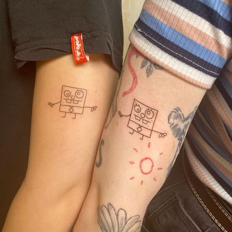 Matching Best Friend Tattoos Funny, Matching Unmatching Tattoos, Matching But Not Matching Tats, Matching Tattoos For Best Friends Funny, Matching Cartoon Tattoos, Matching Tattoos Funny, Funny Sister Tattoos, Spongebob Matching Tattoos, Matching Spongebob Tattoos