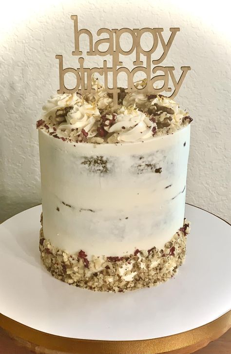 Semi Naked Cake Birthday, Carrot Cake Decorating Ideas, Carrot Birthday Cake, Naked Cake Birthday, Naked Carrot Cake, Naked Birthday Cake, Carrot Cake Decoration, Semi Naked Cake, Berlin Wedding