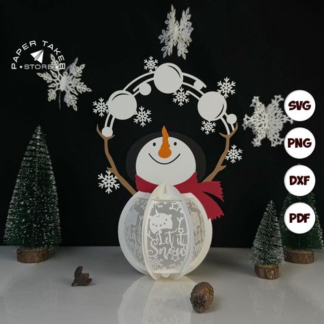 Cricut Paper Lantern Projects, Christmas Svg Free, Christmas Lanterns Diy, Christmas Lantern Ideas, Projet Cricut, 3d Svg Files, Card Quilling, Christmas Svgs, Snowman Crafts Diy