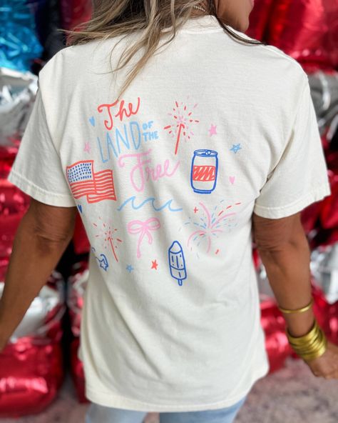 Memorial Day, Independence Day, Labor Day 🇺🇸 ❤️🤍💙 🇺🇸 Celebrate the upcoming holidays in our new Graphics, Hats, Rompers, Shorts and tanks! Check it out online at www.pinkchiffonboutique.net Chains Accessories, Free Doodles, Doodle Shirt, Patriotic Tees, Land Of The Free, Comfort Colors Tee, Comfort Color, Sweater Making, Color Ivory