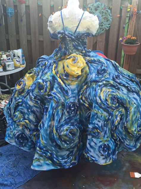 Duck Tape Dress, Prom Dress Couture, Toro Inoue, Recycled Dress, Arte Van Gogh, Diy Clothes And Shoes, Art Van, Starry Night Van Gogh, Fantasy Gowns