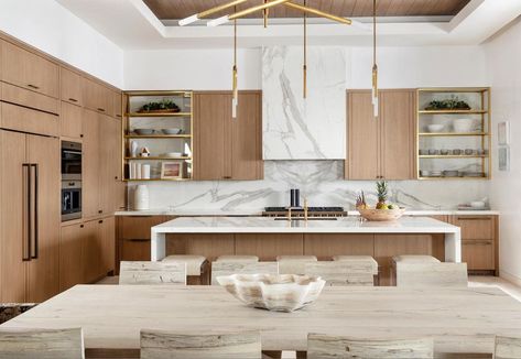 Erica Bryen Design on Instagram: “This weather is making us want to cook up some soup and get cozy. What’s your favorite comfort food on a rainy day ? Designer…” White Transitional Kitchen, Neutral Contemporary, Chef Kitchen, Contemporary Coastal, All White Kitchen, White Bowl, Transitional Kitchen, Chefs Kitchen, Kitchen Inspiration Design