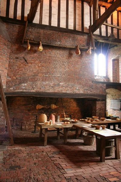 Medieval fireplace. One of the enormous fireplaces in the kitchen of Gainsborough Old Hall Medieval Fireplace, Medieval Kitchen, Aesthetic Medieval, Historic Kitchen, Medieval House, Scenic Places, Casa Country, Castles Interior, Medieval Houses