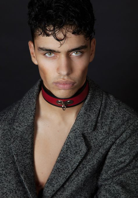 Younes | KALTBLUT Magazine Younes Kahlaoui, Laurence Coke, Cold Makeup, Natural Looking Makeup, Menswear Editorial, Angel Makeup, Mens Fashion Editorial, Natural Man, Photography Inspiration Portrait