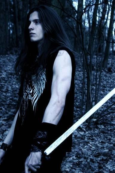 Metalhead Fashion, Metalhead Guy, Man With Long Hair, Estilo Punk Rock, Metal Boy, Goth Guys, Gothic Men, Goth Boy, Boys Long Hairstyles