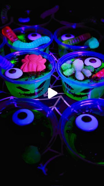 Maria Gomez on Instagram: "Oogie Boogie Jelly Shots 🕷️🪱 I used the @fancysprinkles Glitter Jelly Shot Kit available at Walmart. Included in the kit are the Lime Flavored Gelatin Mix, Fancy Sugar, Candy Eyeballs and 24 plastic cups. Optional: Replace the water with tonic water to make these glow in the dark under a black light. So fun! 💚✨ #halloween #halloweenparty #halloweenpartyideas #nbc #nightmarebeforechristmas #oogieboogie #jelloshots #jello #halloweentreats #halloweenbaking #halloweenfood #spookytreats #spookybaking #spookyfood #spookyseason #spookyszn #halloweenpartyfood" Oogie Boogie Jello Shots, Halloween Carnival Games, Maria Gomez, Halloween Party Planning, Jelly Shots, Candy Eyeballs, Spooky Food, Halloween Baking, Spooky Treats