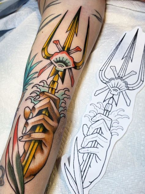 Traditional Trident Tattoo, Spearfishing Tattoo, Hand Leaves, Traditional Tattoo Drawings, Trident Tattoo, Sailor Tattoos, Traditional Sleeve, Insect Tattoo, Traditional Tattoo Design