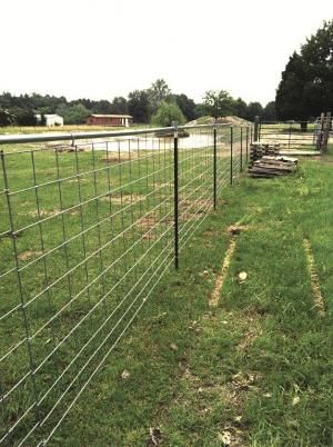 FARM SHOW Magazine: 2012 -  Volume 36 Issue 2 Page 3 T Post Dog Fence, Cheapest Way To Build A Fence, Cheapest Fence Ideas, Diy Cheap Fence, T Post Fence, Farming Tractors, Terrell Texas, Diy Dog Fence, Shop Hacks