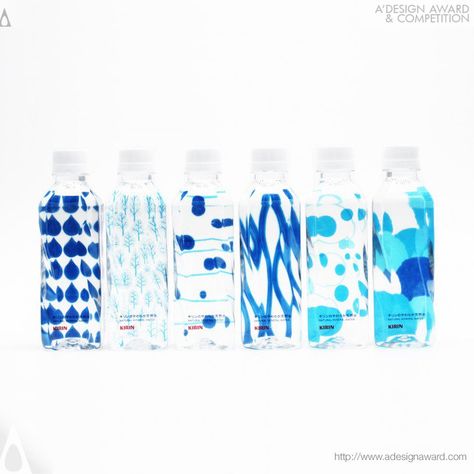 7 Amazing Japanese Interiors and Design projects Water Packaging, Natural Mineral Water, Japanese Interiors, Bottle Label Design, 타이포그래피 포스터 디자인, Japanese Interior Design, Bottled Water, Packing Design, Water Bottle Design