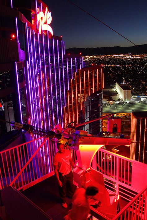 VooDoo Zip Line at Rio Las Vegas - SO doing this! Rio Hotel Las Vegas, 21st Birthday Vegas, Rio Las Vegas, Vegas Girls Trip, Vegas Fun, Las Vegas Vacation, Nevada Travel, Zip Line, Vegas Vacation