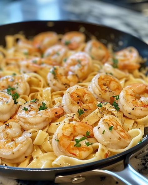 Whenever I don't know what to make at night, this is my go-to! Best Frozen Dinners, Frozen Shrimp And Scallop Recipes, Recipes For Shrimp And Pasta, Easy Shrimp Meals For Dinner, Dinner Tonight What Should I Make For, What To Make With Shrimp, What Goes With Shrimp, Pre Cooked Shrimp Recipes, Easy Shrimp Dinner Recipes