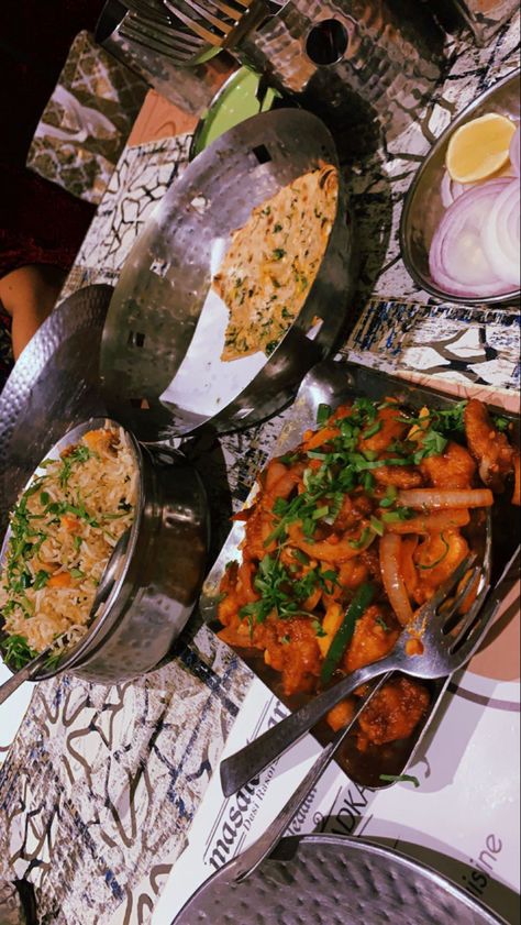 one of my fav north indian restaurant in chennai Chennai Food Snapchat, Mumbai Restaurant Snapchat, Restaurant Snapchat, Biology Plants, Restaurant Indian, Restaurant Pictures, India Food, Indian Restaurant, Family Restaurants