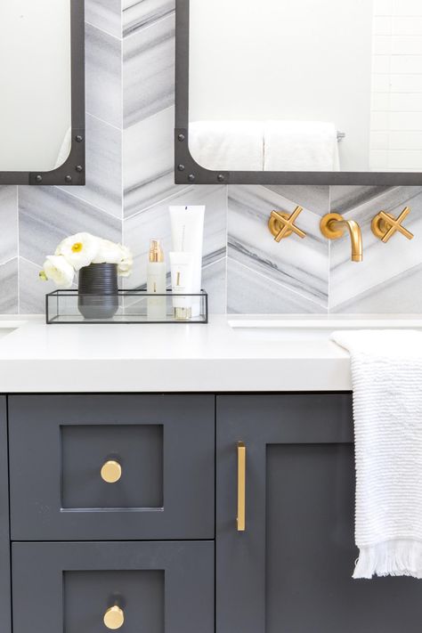 dark gray vanity with brass | Dark Gray Bathroom Vanity With Brass Hardware & Chevron ... Restoration Hardware Bathroom, Dark Gray Bathroom, Bathroom Mirror Design, Grey Bathroom Vanity, White Quartz Countertop, Trendy Bathroom, Large Bathrooms, Bathroom Pictures, Grey Bathrooms