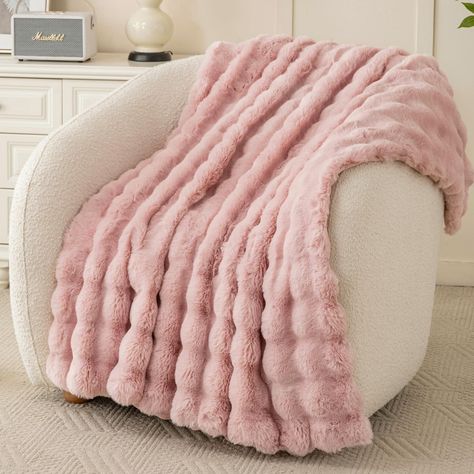 PRICES MAY VARY. OEKO-TEX Certified: Our faux fur blankets are made from premium polyester, these faux fur throws have been tested and proven to meet STANDARD100 by OEKO-TEX. Enjoy wrapping your loved ones in a happy bubble blanket that guarantees quality and safety Ultra Soft and Cozy: Our faux fur blanket throw features 630GSM fluffy faux rabbit fur on the front, 210GSM silky fleece on the back, the fabric weight has been chosen to provide the perfect balance of warmth without overheating, ide Pet Couch Cover, Bubble Blanket, Pink Throw Blanket, Blankets For Winter, Pet Couches, Fall Bedding, Winter Bedding, Faux Fur Throw Blanket, Pink Blanket