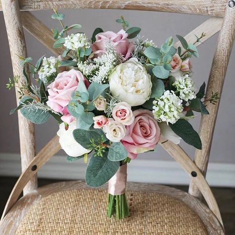 Classic Wedding Bouquet, Modern Wedding Bouquets, White Rose Wedding Bouquet, Blush Bouquet Wedding, Simple Wedding Bouquets, Spring Wedding Bouquets, Peony Bouquet Wedding, Sunflower Wedding Bouquet, Artificial Wedding Bouquets