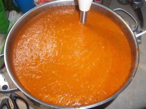 Enchilada Sauce for Canning Enchilada Sauce For Canning, Canning Enchilada Sauce, Vintage Homemaker, Canning Sauces, Garden Canning, A Proverbs 31 Woman, Recipes With Enchilada Sauce, Preserving Recipes, Homemade Enchilada Sauce