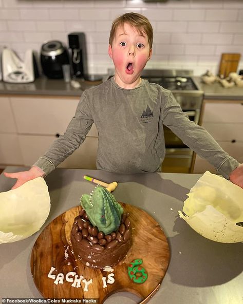 Egg Dinosaur Cake, Diy Dinosaur Cake, Fossil Cake Dinosaur, Dino Egg Cake, Dinosaur Egg Cake, 3d Dinosaur Cake Tutorial, Dinosaur Egg Birthday Cake, Dinosaur Spike Cake, T Rex Cake