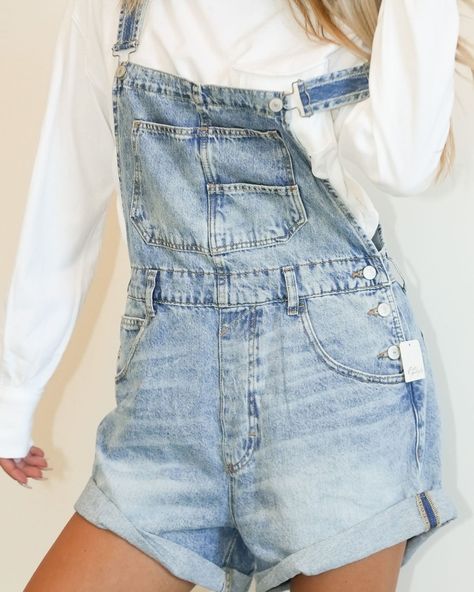 the @freepeople ziggy shortalls are back🫶🏼 shop now bellachic.ca🤍 Ziggy Shortalls, Ziggy Overalls, Overalls Fit, Smaller Hips, Follow Your Heart, Boutique Accessories, Color Code, Outdoor Fun, Outdoor Adventures