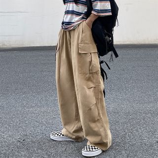 Oversized Korean Fashion, Pants Korean Style, Pants Korean, Khaki Cargo Pants, Black Wide Leg Trousers, Cargo Pants Outfit, Harajuku Outfits, Streetwear Mode, Black Cargo Pants