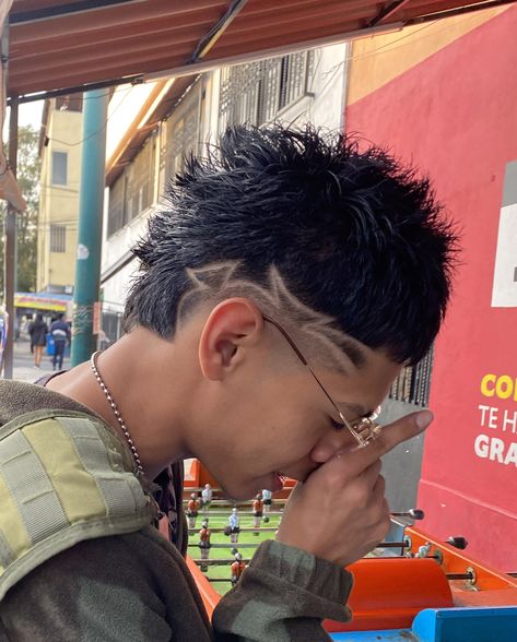 Hair Shave Designs, Goth Hairstyles Men, Emo Hair Men, Vampire Haircut, Shaved Mullet, Hair Color Men, Undercut Hair Designs, Fade Haircut Designs, Top Haircuts For Men