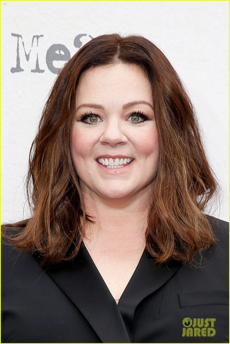 Healthy Clothes, Melissa Mccarthy, Hugh Dancy, Beautiful Inside And Out, Happily Married, Hair Length, Forgive Me, Married Couple, Hair Lengths