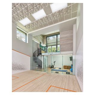 Residential Squash Court and Pool House - Contemporary - Home Gym - Philadelphia - by Wyant Architecture | Houzz Squash Court, Indoor Sports Court, Yoga Room Design, Home Gym Ideas, Garage Guest House, Home Gyms, Light Wood Floors, Home Gym Design, Shop House Ideas