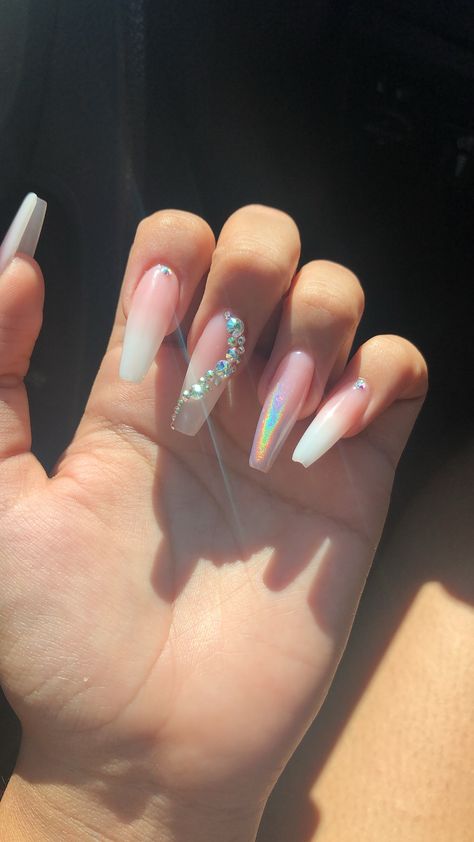 Medium Length Acrylic Nails Coffin With Rhinestones, Rhinestone Nails Designs Simple, Ombre Acrylic Nails With Rhinestones, Red Glam Nails Rhinestones, Simple Acrylic Nails With Rhinestones, Cute Coffin Nail Ideas, Ombre Acrylic Nails With Design, Ombré Nails With Gems, Nail Ideas Acrylic Coffin