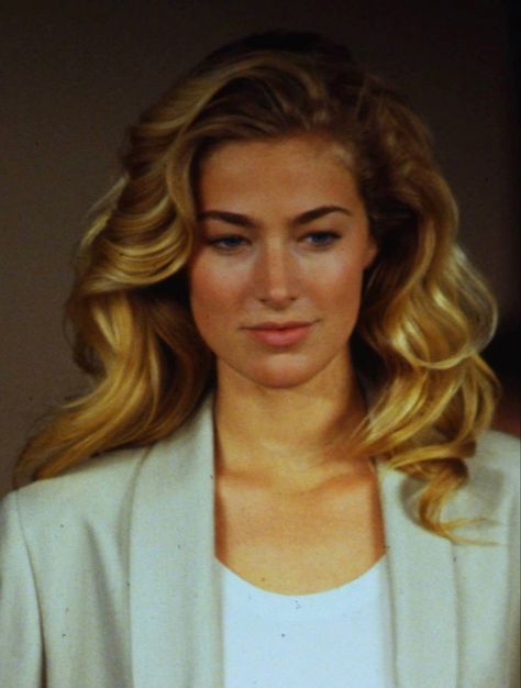 Elaine Irwin, Blonde Hair Inspiration, Fluffy Hair, Good Hair Day, Face Hair, Aesthetic Hair, Hair Waves, Hair Day, Pretty Hairstyles