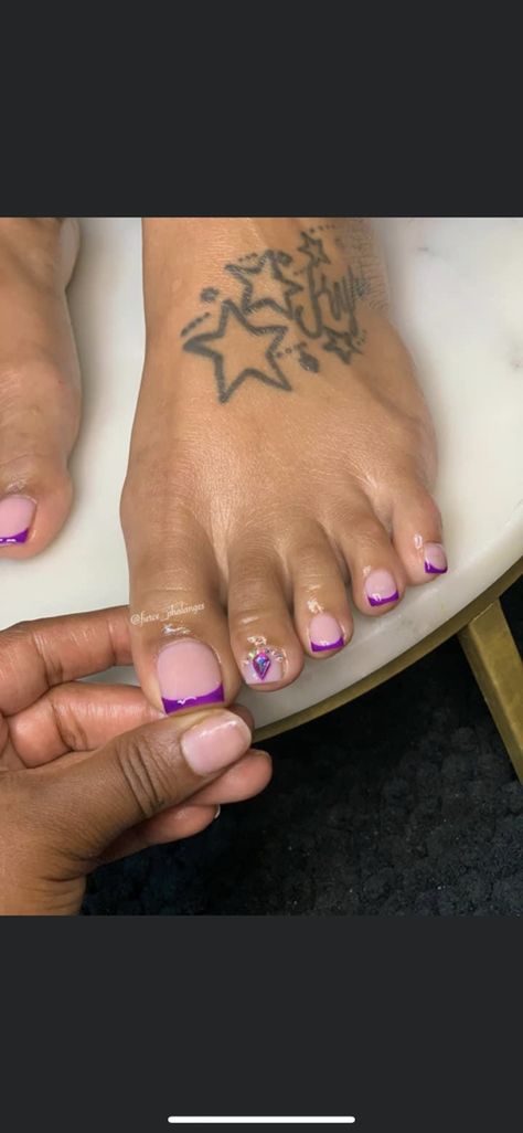 Purple French Tip Pedicure, French Tip Pedicure, French Tip Toes, Purple Toes, Gold Acrylic Nails, Acrylic Toes, Acrylic Toe Nails, Purple Design, Dark Skin Makeup