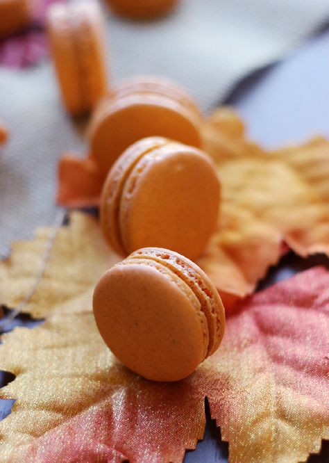 Sweet Potato Pie Macarons - Confessions of a Confectionista Maroon Cookies, October Baking, Pie Macarons, Simple Chocolate Chip Cookies, Macaroon Cookies Recipe, Macaroon Cookie, Macaron Recipes, Le Macaron, Macaron Filling