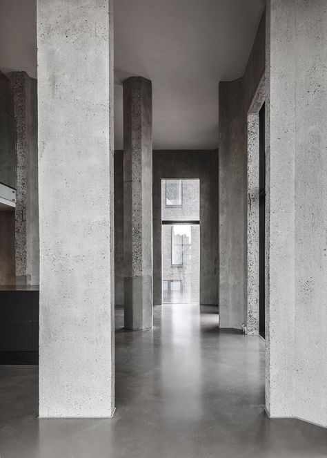 The Silo - Picture gallery Concrete Apartment, Grain Silo, Concrete Interiors, Concrete Facade, Concrete Architecture, Contemporary Apartment, Residential Apartments, Glass Facades, Minimalist Architecture