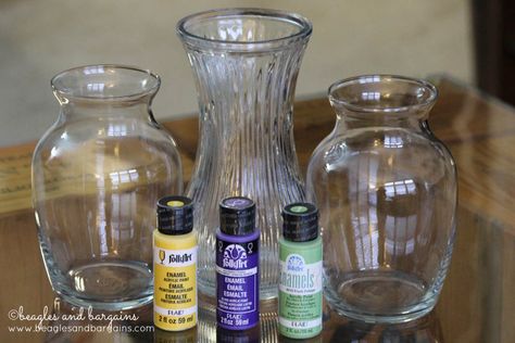 Repurposed Glass Vases Diy Projects, Vase Upcycle Ideas, Uses For Glass Vases, Recycle Vases Ideas, Glass Vase Repurpose Ideas, How To Paint Clear Glass Vases, Old Flower Vases Repurpose, Glass Vase Crafts Diy Projects, Upcycled Vases Ideas