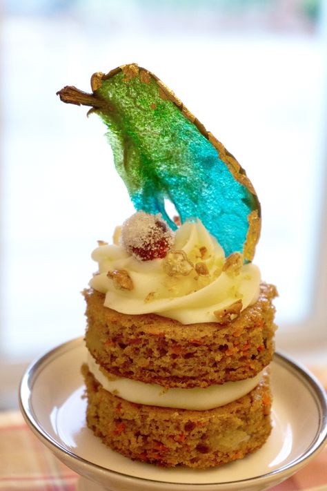 Pear, Carrot and Cranberry mini cakes for any celebration or get together. A moist delicious cake with cream cheese frosting. Candied Pears, Cake Sheet, Banana Cheesecake, Caramelized Bananas, Creative Baking, Candied Pecans, Gel Food Coloring, Baking Project, Delicious Cake