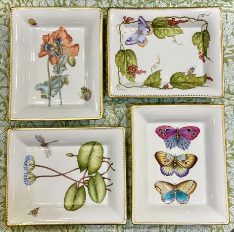 🦋 New vide poche trays by @anna_weatherley_designs make a lovely gift! Hanpainted in Hungary. 🌷 #fresh #springflowers #butterflies #videpoche #trinkettray #handpainted #madeinhungary #gifts #homedecor #spring Anna Weatherley, Other Space, Trinket Tray, Better Homes, Hungary, Spring Flowers, Lovely Gift, Butterflies, Tray