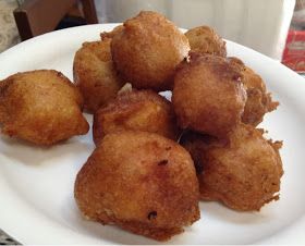 Deep Fried Ham And Cheese Balls, Deep Fried Ham, Deep Fried Pancakes, Ham And Cheese Ball Recipe, Fried Ham, Super Snacks, Deep Fried Food, Cheese Ball Recipes, Cheesy Recipes