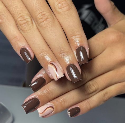 Brown Squoval Nails, Brown Biab Nails, Autumn Biab Nails, Chocolate Brown Nails Design, Brown Short Nails, Finger Nail Designs, Chocolate Nails, Biab Nails, Classy Acrylic