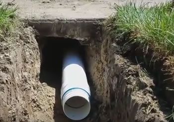 Sump Pump Drain, Evergreen Landscaping, French Drain Installation, Gutter Drainage, French Drain System, Diy Gutters, Backyard Drainage, Yard Drainage, How To Install Pavers