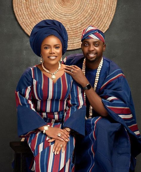 Ensemble Couple, Nigerian Wedding Dresses Traditional, Nigerian Wedding Dresses, Wedding Dresses Traditional, Couples African Outfits, Nigerian Wedding Dress, Nigerian Weddings, Kente Styles, Couple Style