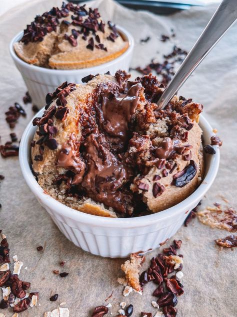 Sweet Easy Breakfast, Minimal Eating, Recipe With Nutella, Everything Delish, Baked Oats Recipe, Nutella Recipe, Healthy Nutella, Nutella Muffins, Sweet Easy