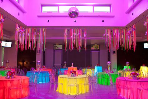 Neon Table Setting, Neon Nights Prom Theme, Neon Quinceanera Theme, Neon Party Table Decorations, Neon Hoco Theme, Neon Bat Mitzvah Theme, Neon Table Decorations, Neon Party Centerpieces, Neon Centerpieces Ideas