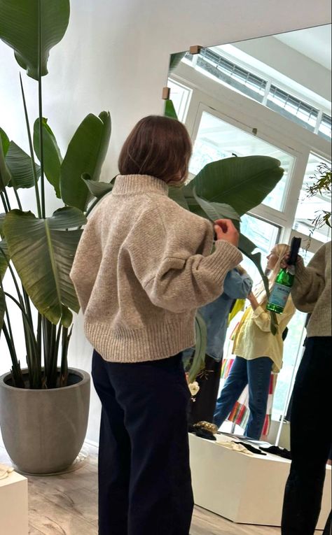 By Babaa Babaa Sweater Outfit, Babaa Knitwear, Sweater Outfit, Knitted Jumper, Tailored Trousers, Sweater Outfits, Winter Outfits, Fall Outfits, Jumper