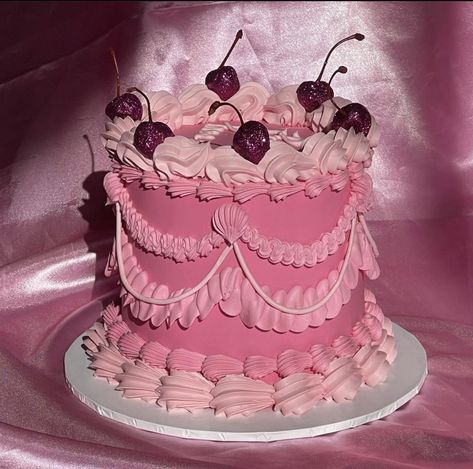 Chocolate Drip Cake Birthday, Piped Cake, Cake With Cherries, Bubble Cake, Super Sweet 16, Patisserie Design, Vintage Birthday Cakes, Chocolate Drip Cake, Art Cake