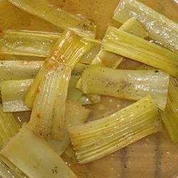 How To Cook Celery, Braised Celery, Celery Recipe, Celeriac Recipes, Celery Recipes, Roasted Meat, Veggie Sides, Vegetable Side Dishes, Low Calorie Recipes