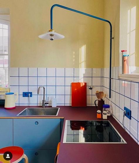 Bauhaus Kitchen, Flat Ideas, Ideas Handmade, Japanese Interior, Hus Inspiration, Home Decoration Ideas, Cafe Interior, Kitchen Colors, Küchen Design