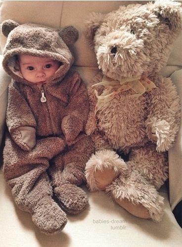 kids bear costume Top Boy Names, Boy Name Meanings, Bear Onesie, Vogue Kids, Cool Baby, Foto Baby, Baby Groot, A Teddy Bear, Baby Time