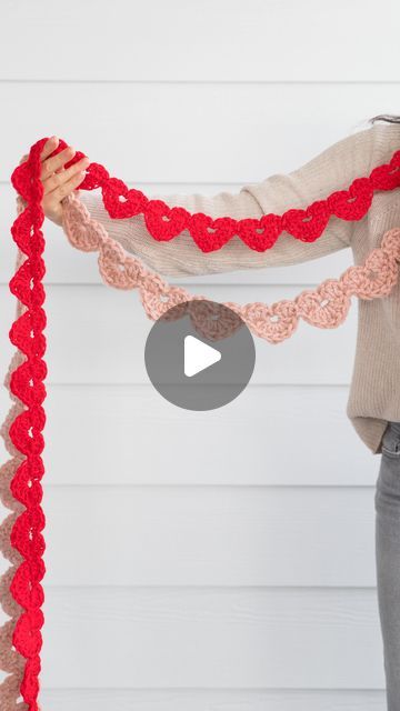 Crochet Valentine, Crocheted Things, Yarn Creations, Valentine Garland, Crochet Hearts, Crochet Garland, Cute Diy Projects, Crochet Fun, Valentines Crochet