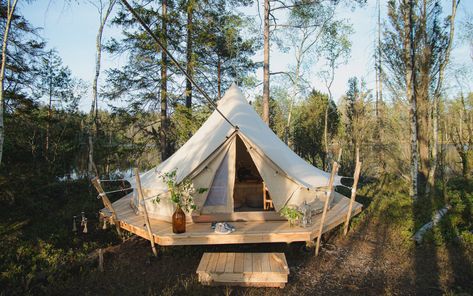 Glamour Camping, Tent Platform, Tipi Tent, Best Tents For Camping, Tent Campers, Glamping Site, Tent Design, Canvas Tent, Bell Tent