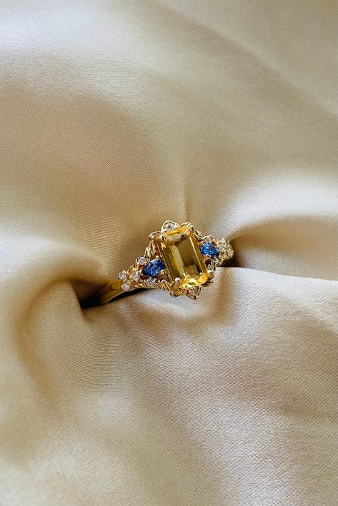 Engagement Rings Yellow Sapphire, Yellow Sapphire Engagement Ring Vintage, Yellow Sapphire Engagement Ring, Sapphire Engagement Ring Yellow Gold, Yellow Sapphire Ring Engagement, Blue Diamond Wedding Ring, Fantasy Ring, Vintage Engagement Rings Sapphire, Yellow Sapphire Rings