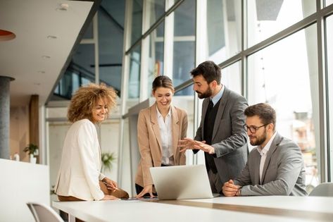 Office Lifestyle, Bright Office, Workplace Productivity, Coaching Skills, People Working Together, Healthcare Marketing, Business Photoshoot, Corporate Photography, Business Portrait